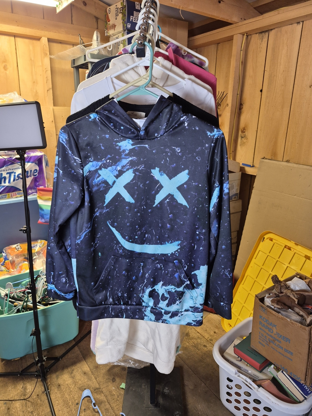Kids Black & Blue Graphic Hoodie Sweatshirt Bin 68